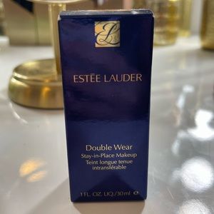 Estée Lauder Double Wear Foundation